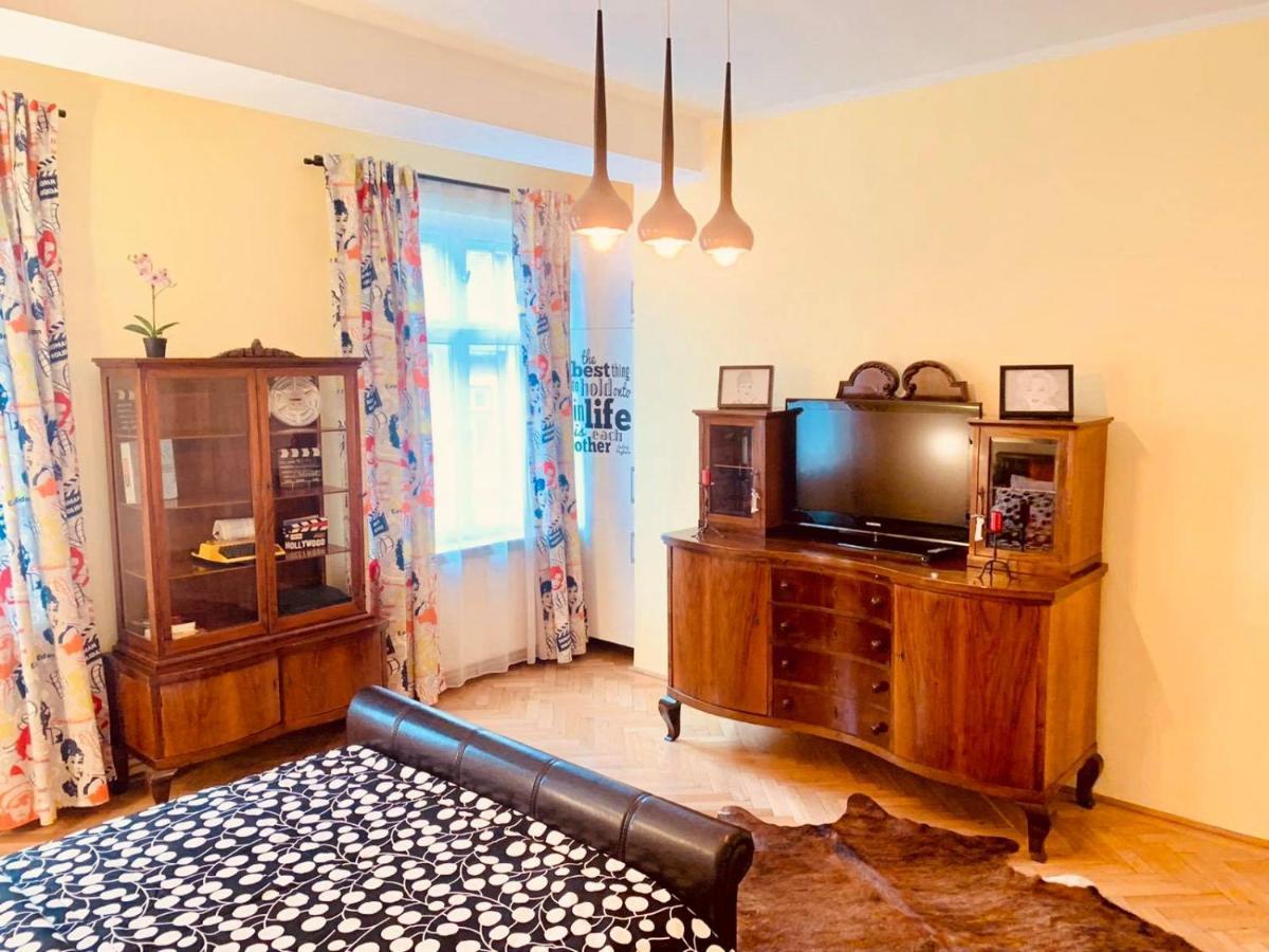Cinematheque Ultracentral Apartment Nagyszeben Kültér fotó